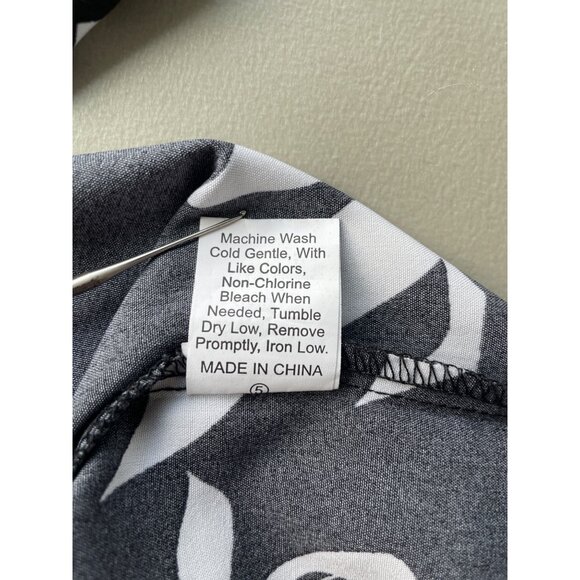 Laqeyko One Shoulder Floral Top Size Large Tie Shoulder Black White Fairygoth - Picture 4 of 7